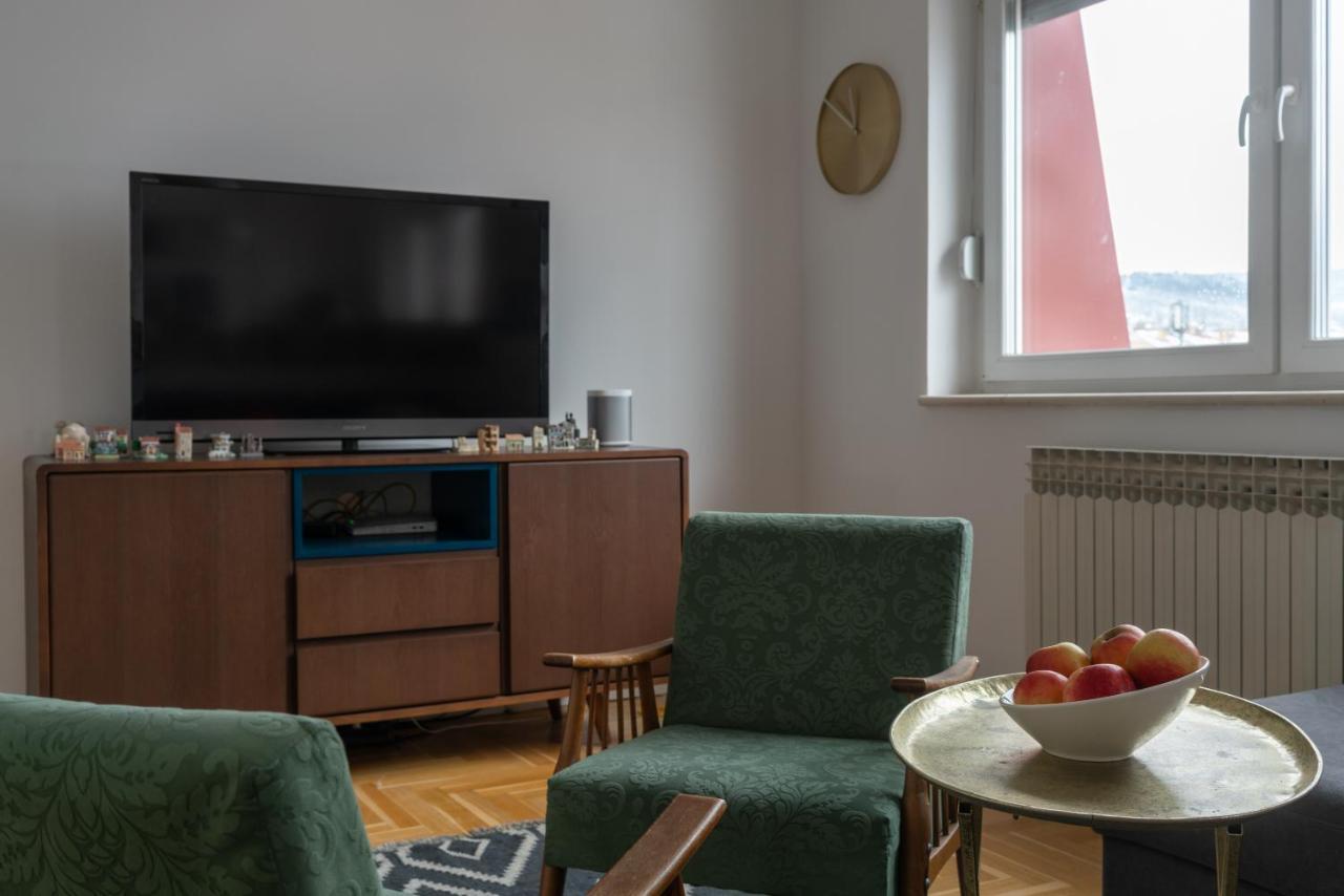 Oz Apartment Sarajevo - Amazing View - 5 Min. From Center Buitenkant foto